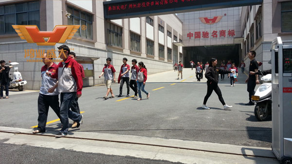 鸿业家具车间员工|生产车间|【鸿业盛大官网】